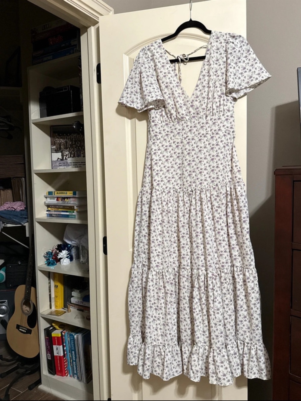 Storia White Floral V-Neck Tiered Maxi Dress